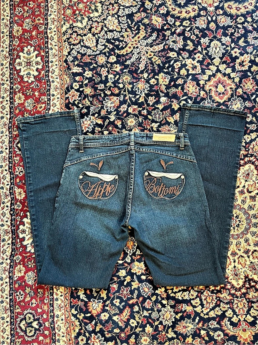 Apple Bottom Jeans Y2K